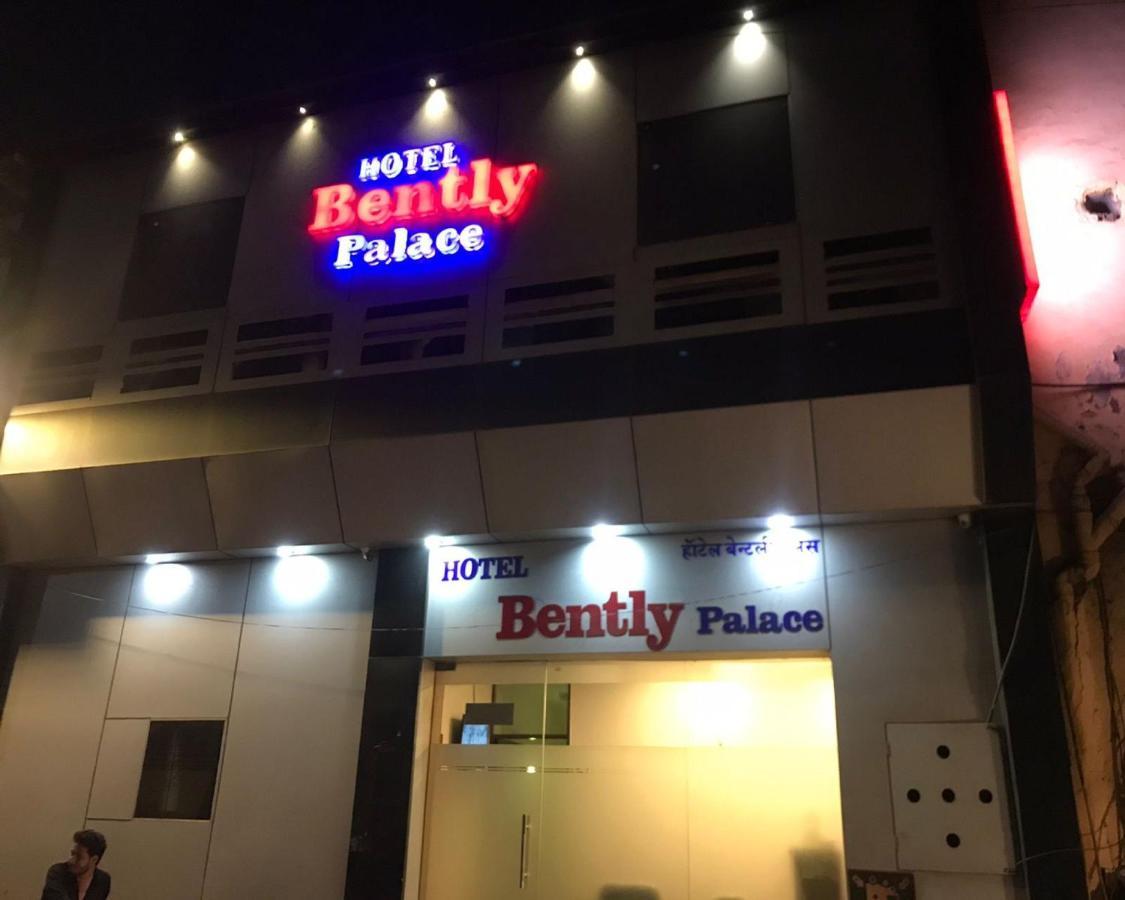 Flagship 83490 Hotel Bently Palace Mumbai Exterior photo