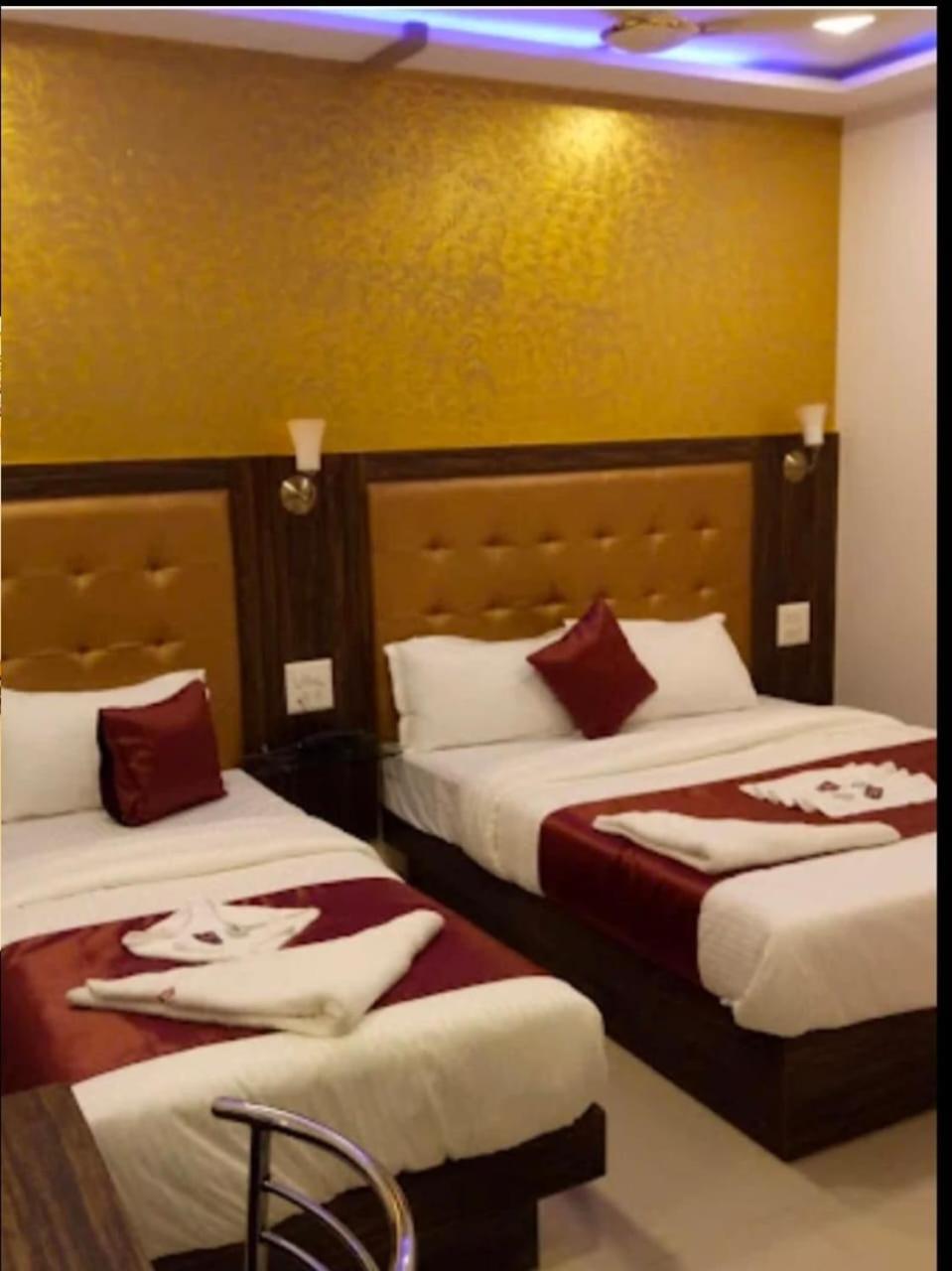 Flagship 83490 Hotel Bently Palace Mumbai Exterior photo