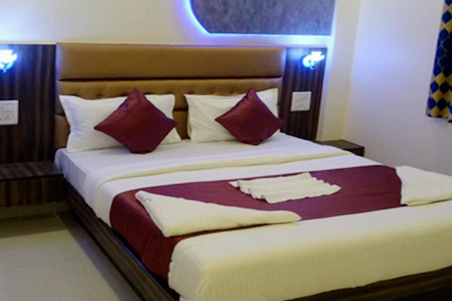 Flagship 83490 Hotel Bently Palace Mumbai Exterior photo