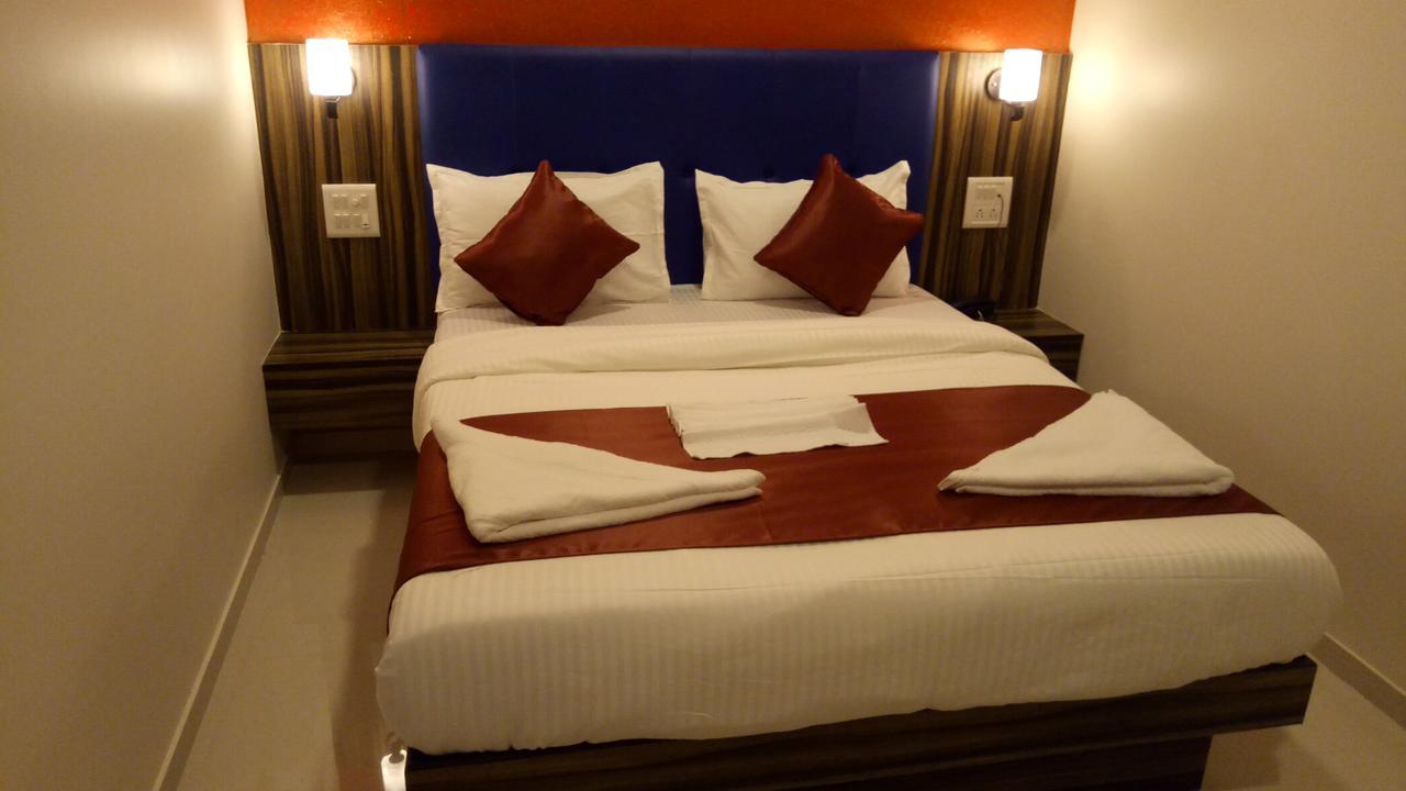 Flagship 83490 Hotel Bently Palace Mumbai Exterior photo