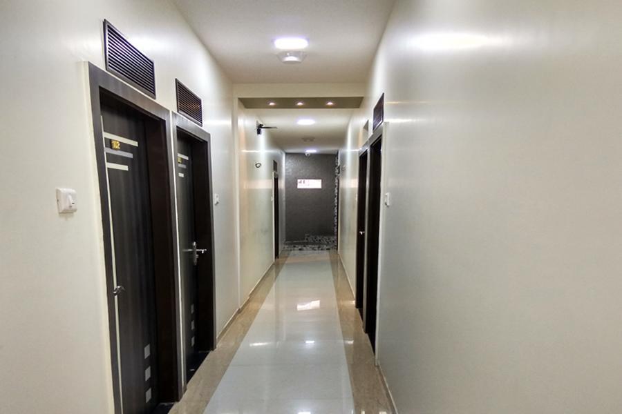 Flagship 83490 Hotel Bently Palace Mumbai Exterior photo